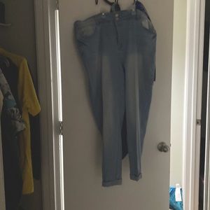 Size 24 light was denim cuffed pants stretchy
